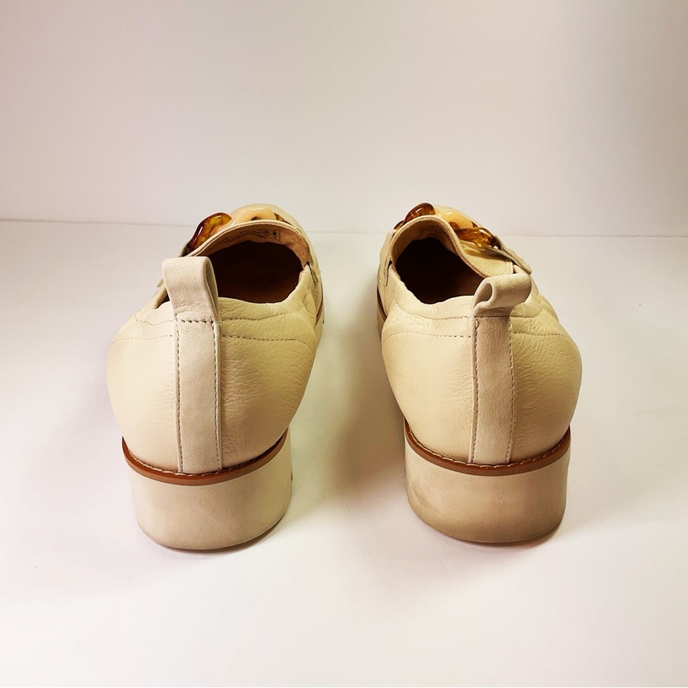 Vionic Cynthia Loafers with Orthotic Support - Picture 6 of 9